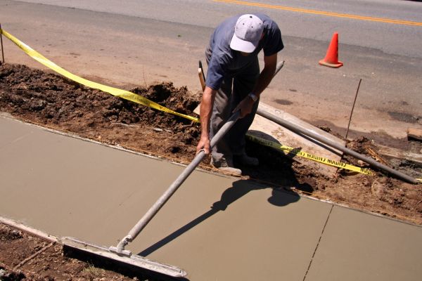 Cost of Sidewalk Pouring in Mcallen